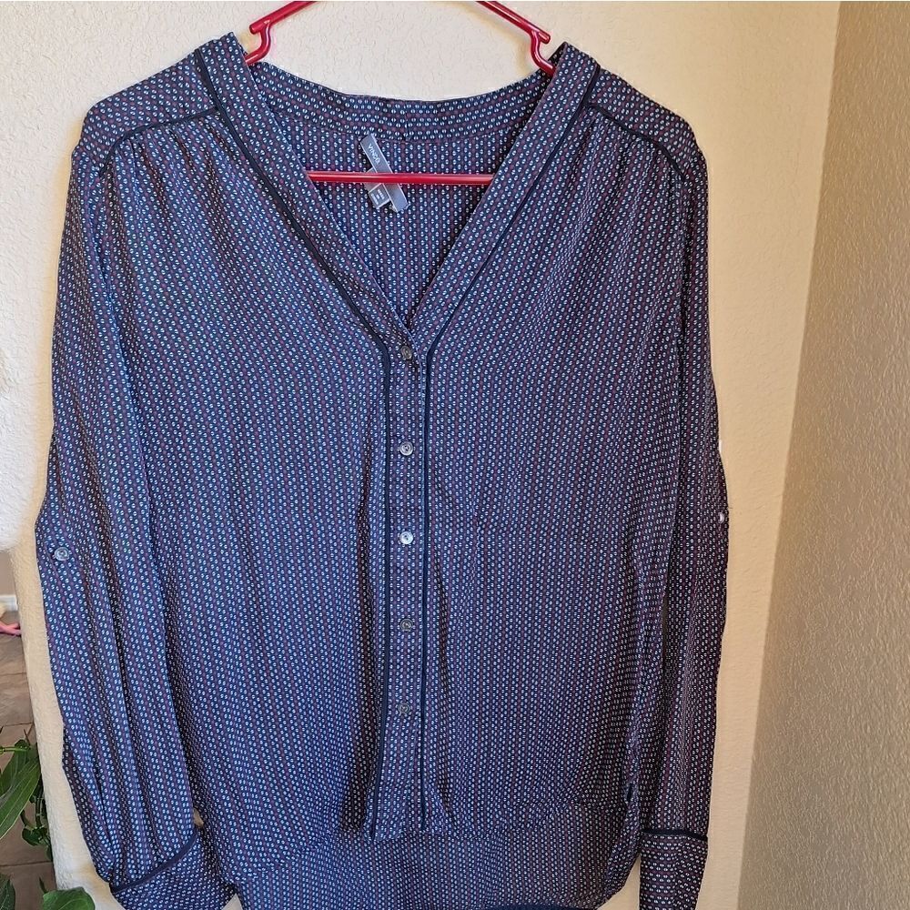 Vince Silk Button Down Blouse Medium - image 5